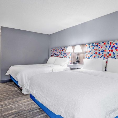 Hampton Inn Sanford Kültér fotó