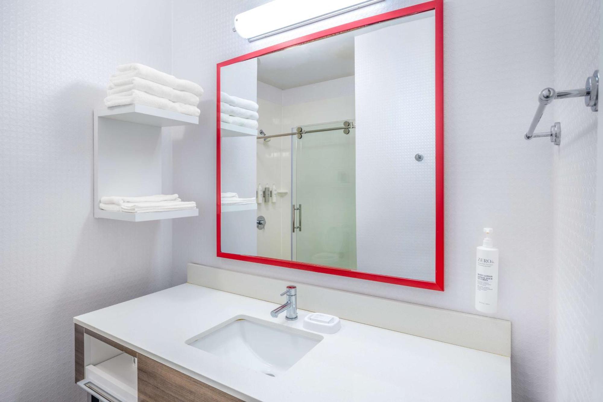 Hampton Inn Sanford Kültér fotó